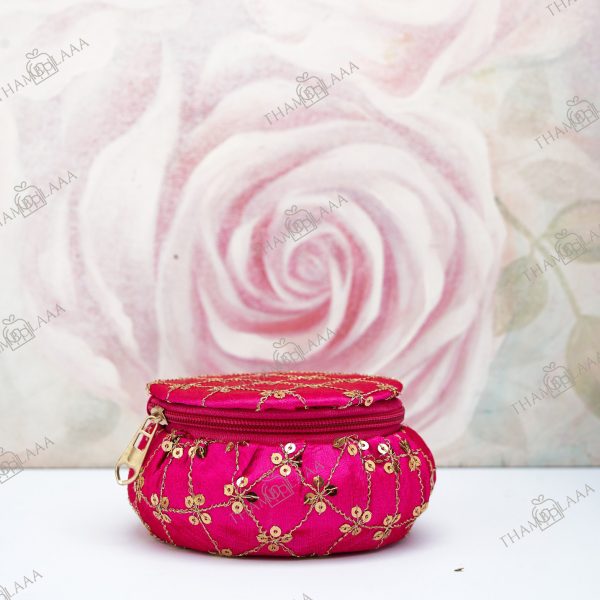 Sequins Matki box