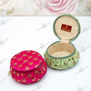 Sequins Matki box