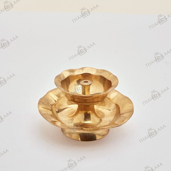 Brass tiri diya