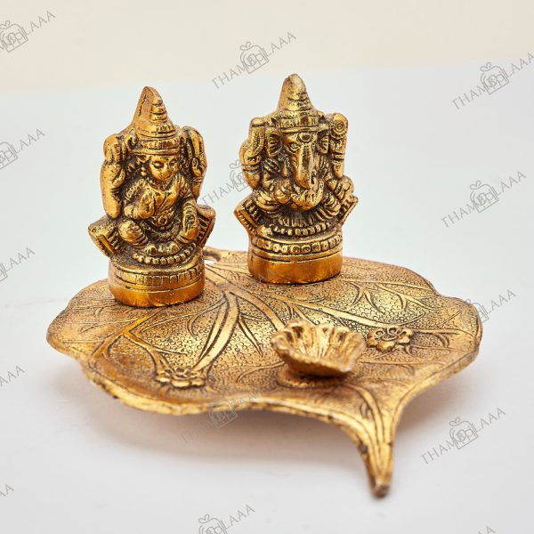 Ganesh Lakshmi Leaf Diya