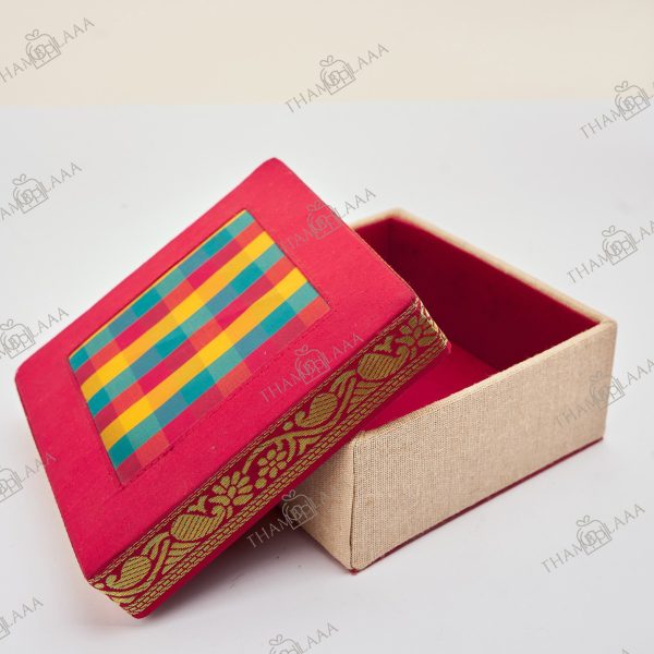 Checked Jute Gift box