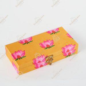 Lotus Cash box