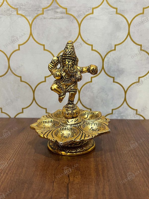 Dancing Ganesh Diya Stand