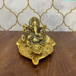 Golden Leaf Ganesh Diya Stand